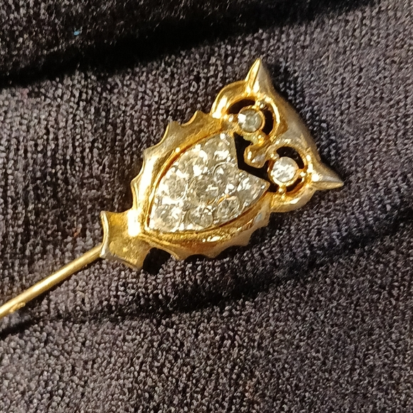 Vintage gold tone rhinestone owl stick pin - Picture 5 of 12